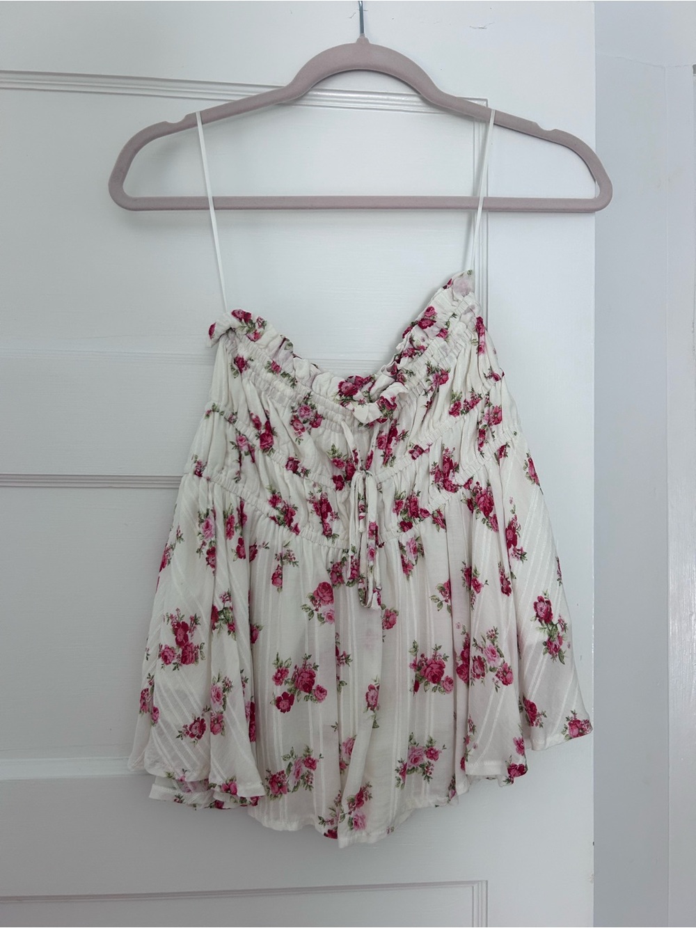 Isabelle’s cabinet mini skirt